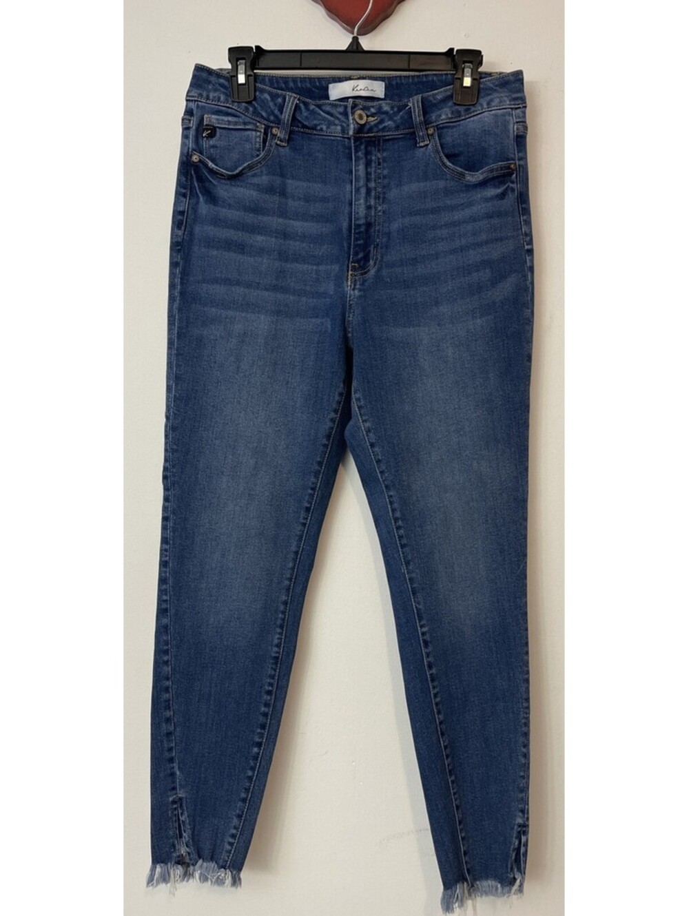 Kancan Womens 13/30 Blue Tapered-Fit Frayed-Hem High-Rise Denim Jeans! A7399